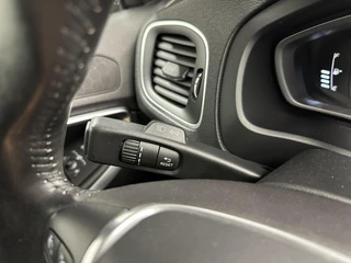 Volvo V40 1.6 T3 Summum  PANO LEER CAMERA NAVIGATIE ECC CRUISE LM. / 25