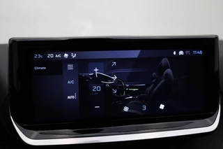 Peugeot 208 1.2T 100pk Allure | DEMO | Navigatie | Apple Carplay/Android Auto | Camera | Climate & Cruise control | Parkeersensoren | LED koplampen | / 30