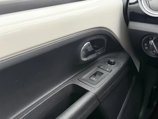 Volkswagen Up! 1.0 high up! BlueMotion | PDC | Bluetooth | Airco | / 14