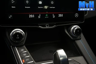 Lynk & Co 01 1.5 PHEV|FULL BLACK|LEER|360°|PANO|262PK|SOH97% / 66