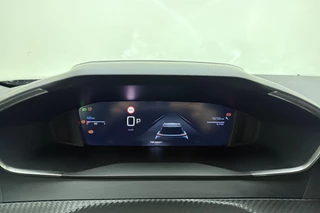 Peugeot 2008 1.2 Hybrid 145 Allure | Climate & Cruise Control | Parkeersensoren voor + achter | AppleCarplay/Android Auto | / 31