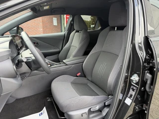 Toyota C-HR 1.8 Hybrid 140 Dynamic APPLE/ANDROID BLIND-SPOT KEYLESS PARKSENSOREN PARKCAMERA AD-CRUISE NL-AUTO / 2