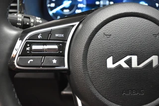 Kia Ceed 1.0 T-GDi 100pk Design Edition / 17
