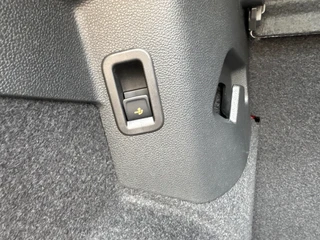 Volkswagen Golf 1.5 eHybrid GTE / 5JR Garantie / Pano / Trekhaak / 360 / HUD / DCC / Matrix / 18
