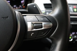 BMW X2 sDrive20i High Executive M Sport Pakket Automaat  / Navigatiesysteem Plus / Leder / Panoramadak / Stoelverwarming / LED / Harman Kardon / 19 Inch / Head-Up Display / Parkeersensoren voor+achter / Climate Control / Shadow Line / 40