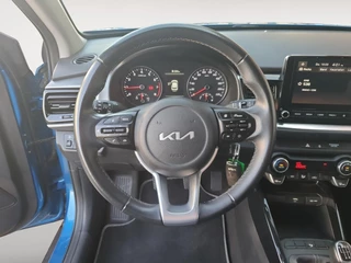 Kia Stonic 1.0T DynamicLine | Camera | Climate control | Apple Carplay / Android Auto | Cruise control | Parkeersensoren achter | Lichtmetalen velgen 16inch | / 20