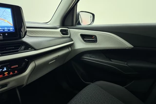 Suzuki Swift 1.2 Comfort Smart Hybrid | Voorraad actie | Cruise control | Navigatie | Airco | Achteruitrijcamera |  Apple/Android carplay / 28