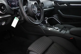 Audi A3 Cabriolet 35 TFSI CoD Sport edition | BANG EN OLUFSEN |  STOELVERWARMING | TREKHAAK | 19" / 36