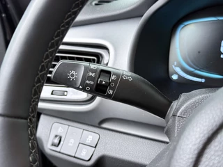 Kia Stonic 1.0 T-GDi MHEV DynamicPlusLine  - Camera - Stoel/stuurverarming - AppleCarplay - Android Auto - Fabrieksgarantie tot 04-2032 of 150.000km / 25