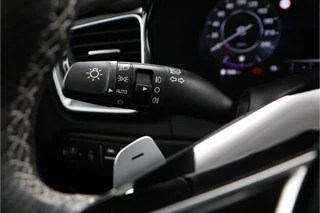 Kia XCeed 1.5 T-GDi GT-Line - Automaat  - Kantel / Schuifdak - Apple Carplay / Android Auto - Navigatie - ACC - Climate Control - Stoel / Stuurwielverwarming / 22