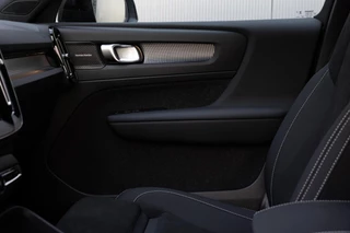 Volvo XC40 | B3 Ultra Dark|Black Edition|MY 2027|FULL OPTION|360° Camera|Panoramadak / 30