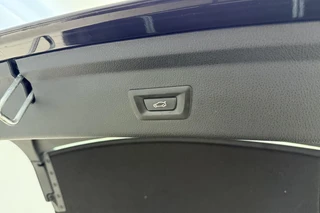 BMW 3-serie Gran Turismo 320i High Executive Edition | Lederen bekleding | M Sport pakket | Trekhaak | Stoelverwarming | Keyless | Navigatie | Weinig kilometers | Climate control / 15