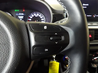 Kia Picanto 1.0 DPi 67pk DynamicLine / 22