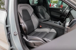 Volvo XC60 T6 AWD Ultra Black Edition 360 Cam Pano Trekhaak 21 inch Alarm / 31