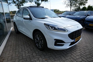 Ford Kuga 2.5 PHEV ST-LINE X .Carplay, Pano, Trekhaak / 4