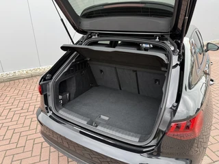 Audi A3 Sportback 45 TFSI e 245pk S edition Competition Leder / 20