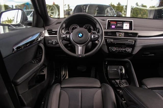 BMW X2 sDrive20i High Executive Edition | M-sport | Driving Assistant Plus | Camera | Apple Carplay | File assistent | Active cruise control | Park Assistant | DAB | Sportstoelen | LED / 11