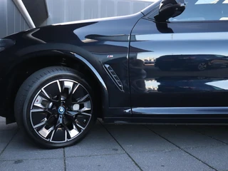BMW iX3 High Executive Edition 80 kWh | M SPORT | LEDER | MEMORY | PANO-DAK | H&K | 360° CAMERA | TREKHAAK | ADAPT. CRUISE | STOEL/STUURVERW. | SOH 96.3% | / 18