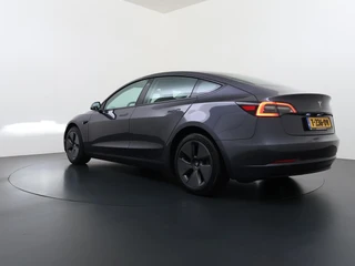Tesla Model 3 Long Range AWD 75 kWh FABRIEKSGARANTIE OP ACCU & AANDRIJFLIJN TOT 2031 OF 192.000 KM + ALGEMENE AUTO T/M 06-2027 of 80.000KM! BTW verrekenbaar | SOH 94% | / 7