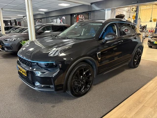 Lynk & Co 01 1.5 / Pano / Navigatie / Camera / Infinity / memory / Elek. klep / Apple carplay / 2