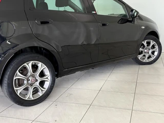 Fiat Punto Evo 0.9 TwinAir Sempre | Airco | Dealer-Onderhouden | Bluetooth / 16