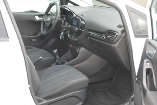 FORD Fiesta 1.1 70pk 5dr Trend / 10