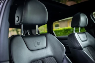Audi A6 Avant 55 TFSI e Quattro S Line  Full Black Matrix Led Panorama 21" ACC Trekhaak / 21