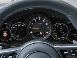 Porsche Cayenne 3.0 E-Hybrid Sport-Chrono|Stoelverwarming|Bose|Nachtzicht|360 Camera|Elektr. Achterklep|Stuurverwarming / 5