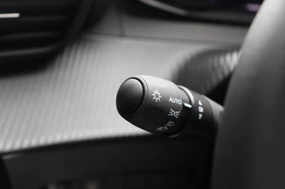 Peugeot 2008 1.2 Hybrid 145 Allure 2+6 jaar Garantie / NIEUW / 23
