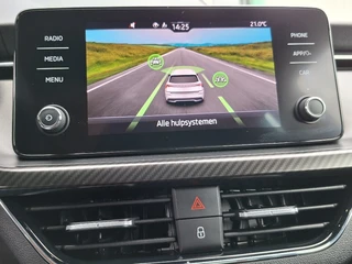 Skoda Kamiq 1.0 TSI Monte Carlo * 29.000KM! * Panoramadak * Stoelverwarming * Carplay * Full Led * / 36