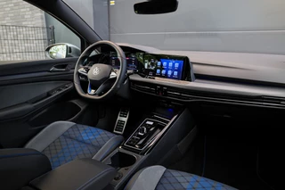 Volkswagen Golf 2.0 TSI R 4Motion  | PANO | AKRAPOVIC | DODE HOEK | STUURVERW | IQ-LIGHT | / 20