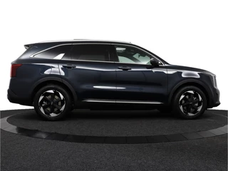 Kia Sorento 1.6 T-GDi Plug-in Hybrid 4WD ExecutiveLine 7p Nieuw en Direct leverbaar! - - Stoel/Stuurverwarming - 1700kg trekgewicht - Apple Carplay - Android Auto - Panorama Dak - - Fabrieksgarantie tot 2033 / 10