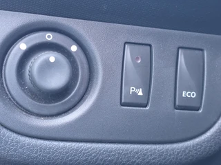 Dacia Logan MCV 0.9 TCe Prestige AIRCO NAVI TEL CC PDC / 26