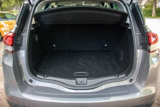 Renault Scénic 1.3 TCe Bose 140 PK | Rijklaar | Panoramadak | Trekhaak | Parkeersensoren | Camera | Dealer onderhouden | 1e eigenaar / 16