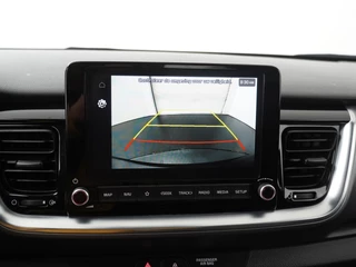 Kia Stonic 1.0 T-GDi MHEV DynamicLine  Navigatie - Achteruitrijcamera - Cruise Control - Apple & Android Carplay - Fabrieksgarantie t/m 14-04-2032 / 32