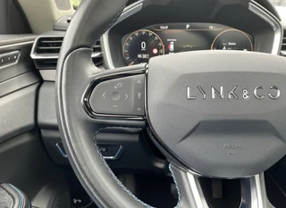 Lynk & Co 01 1.5 PHEV 262 pk  | 1e eigenaar | panoramadak | navigatie | 360 camera | stoelverwarming | NL auto / 37