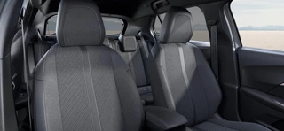 Peugeot 2008 1.2 Hybrid Allure | 145PK | AUTOMAAT | HYBRID | Keyless Entry | Camera Voor & Achter | Adaptief Cruise Control | Navigatie | / 10