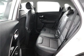 Kia Niro 1.6 GDi Hybrid DynamicLine  - Automaat - Trekhaak - Achteruitrijcamera - Navigatie - Cruise Control - Climate Control - 12 maanden bovag garantie / 32