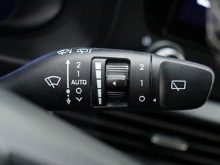 Hyundai i20 1.0 T-GDI Premium Automaat Twotone-interieur | Navigatie / 25
