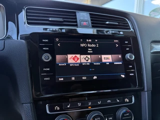 Volkswagen Golf 1.0 TSI Comfortline Business Camera Carplay Virtual dash / 32