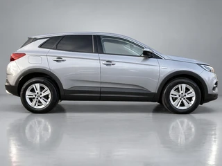 Opel Grandland X 1.2 Turbo Business Executive 130 pk  | 1e eigenaar | dealer onderh. | leder interieur | navigatie | camera | carplay / 5