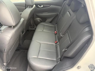 Nissan Qashqai 1.2 Tekna + LEER*CRUISE*PANO*360*HAAK*NAV*STOELVERW*NAP! / 31
