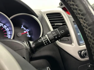 Kia Venga 1.6 CVVT First Edition PANO CAMERA NAVI CRUISE ECC STOEL/STUUR VERWARMING. / 25