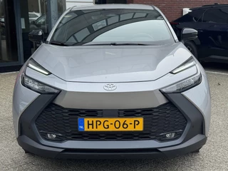 Toyota C-HR 1.8 Hybrid 140 Dynamic NL-AUTO BLIND SPOT KEYLESS PARK-SENSOREN APPLE/ANDROID 18'' LM-VELGEN CAMERA AD-CRUISE CLIMA NAVI / 24
