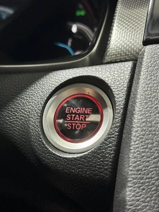 Honda Civic 1.0 i-VTEC Executive|PANO|KEYLESS|LANE ASSIST / 27