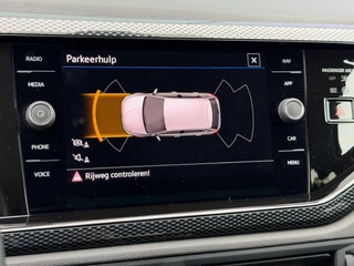 Volkswagen Polo 1.0 TSI Life Climate | Lichtmetalen velgen | Stoelverwarming | Carplay | Navi | Extra getint glas | Rijklaar incl. garantie / 18