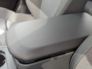 Toyota bZ4X Touring Dynamic 75 kWh NIEUW DIRECT LEVERBAAR! 360 CAMERA STOEL/STUURVERW WARMTEPOMP BLIND SPOT EL-ACHTERKLEP KEYLESS PARK-SENSOREN APPLE/ANDROID / 30