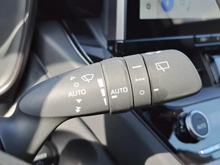 Toyota Corolla Cross Hybrid 180 GR Sport NIEUW! PLUS PACK STOEL/STUURWIELVERWARMING ELEK. ACHTERKLEP / 19