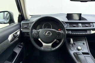 Lexus CT 200h Business Line | Navigatie | Climate Control | Achteruitrijcamera | Parkeersensoren voor & achter / 39