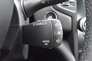 Renault Megane Estate 1.3 TCe 140 Equilibre|Navi|Cruise|PDC|Airco| / 22
